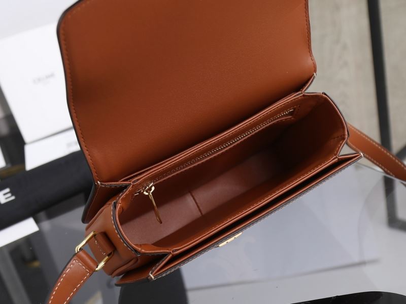 Ce1i*e triomphe bags